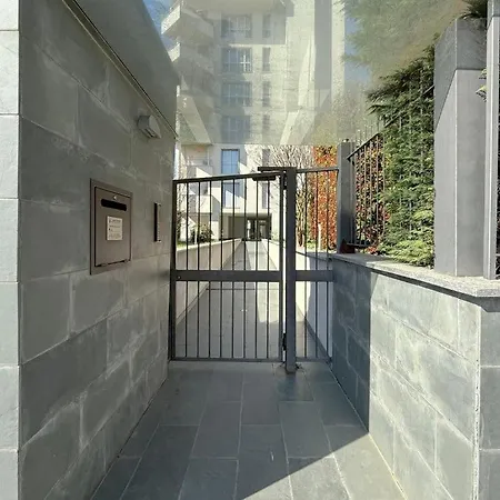 - Not Active Apartment